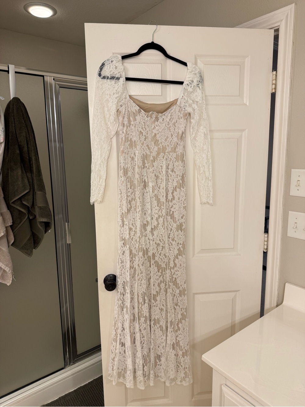 Lulu's Ivory Lace Long Sleeve Wedding Dress